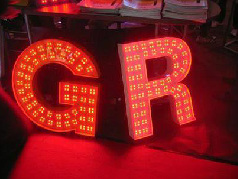 汉源LED发光字常见的安装误区。