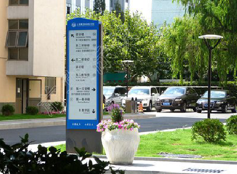 汉源哪些因素影响宣传栏的制作？